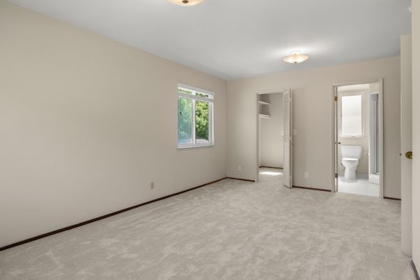 Bathroom, Empty room, Interior