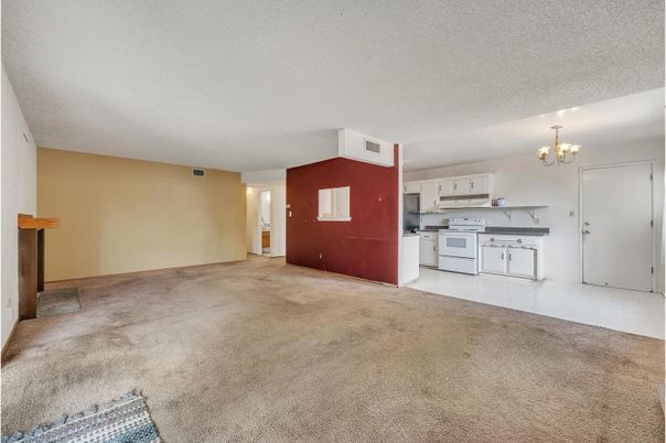 Chandelier, Empty room, Interior, Kitchen