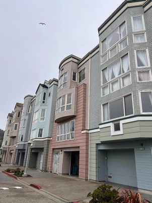 Exterior, Facade, Brick Facade, Rowhouse
