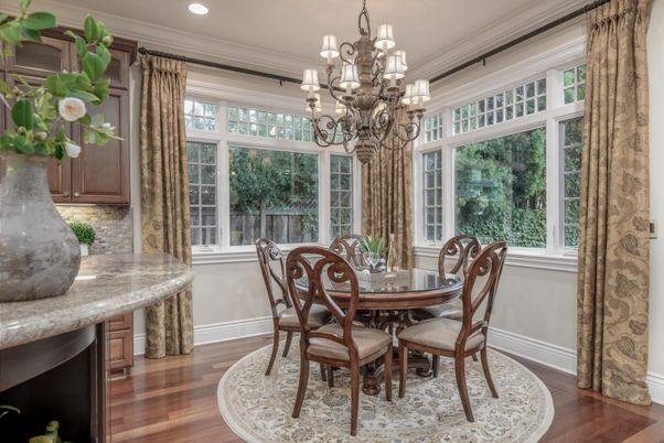 Chandelier, Dining room, Interior, Recessed Lighting, Wood Texture Flooring