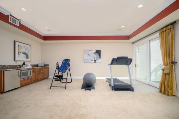 Fitness Equipment, Interior, Recessed Lighting