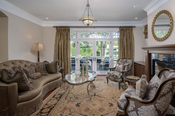 Fireplace, Interior, Living room, Pendant Lights, Recessed Lighting