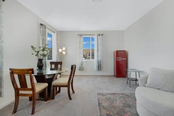 Dining room, Interior