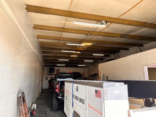 Garage, Interior