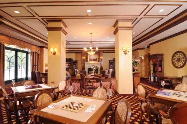 Dining room, Fireplace, Interior, Pendant Lights, Recessed Lighting