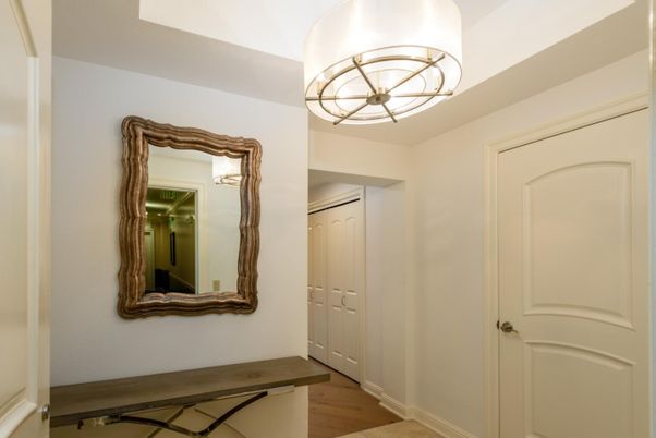 Chandelier, Interior, Wood Texture Flooring