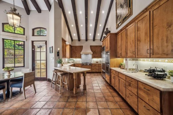 Dining room, Interior, Kitchen, Pendant Lights, Recessed Lighting, Stainless Steel Appliances, Wooden Beams