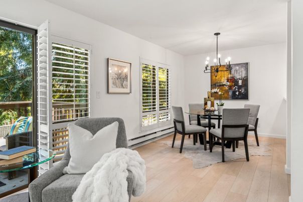Chandelier, Dining room, Interior, Pendant Lights, Wood Texture Flooring