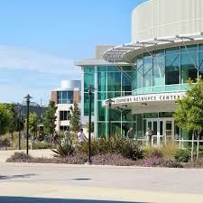 Exterior, Facade, Modern