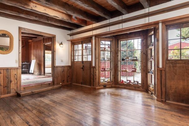 Empty room, Interior, Wooden Beams, Wooden Ceilings, Wood Texture Flooring, Wooden Walls