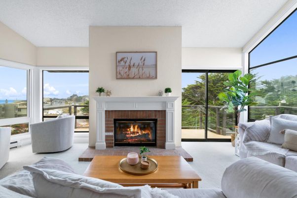 Fireplace, Interior, Living room, Sun Room