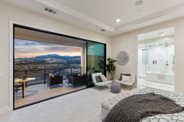 Bathroom, Interior, Living room, Recessed Lighting
