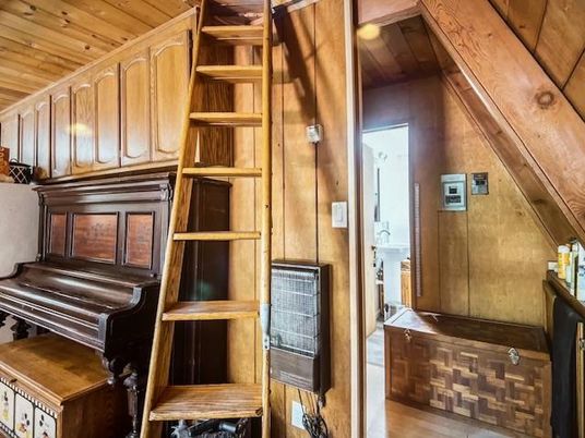 Interior, Piano, Wooden Ceilings, Wooden Walls