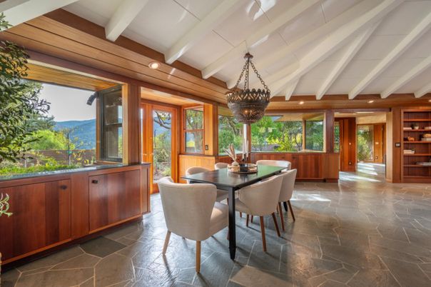 Dining room, Interior, Pendant Lights, Recessed Lighting