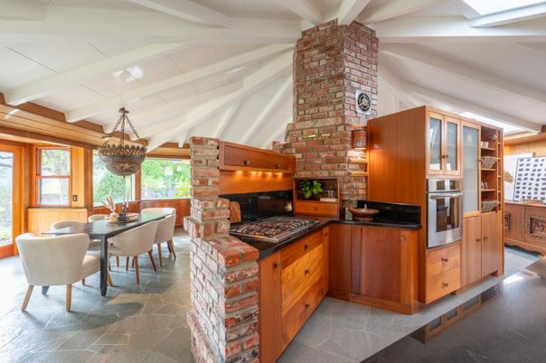 Dining room, Interior, Kitchen, Pendant Lights, Stainless Steel Appliances