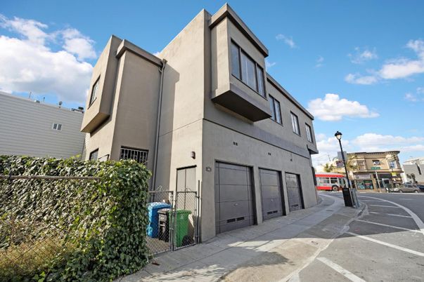 Attached, Exterior, Facade, Modern