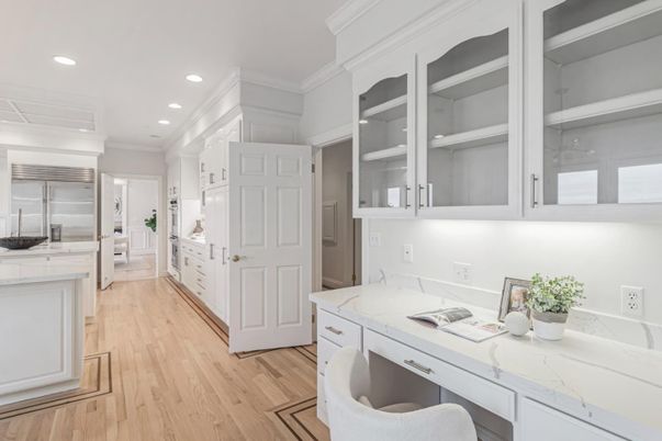 Interior, Kitchen, Recessed Lighting, Wood Texture Flooring