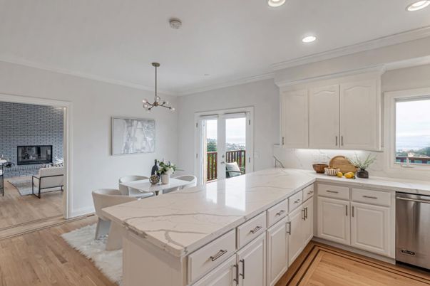 Dining room, Interior, Kitchen, Pendant Lights, Recessed Lighting, Stainless Steel Appliances, Wood Texture Flooring