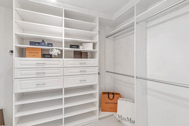 Interior, Walk-in Closets