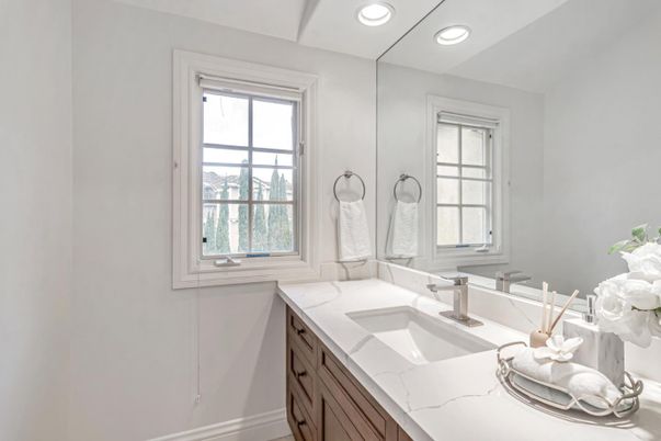 Bathroom, Dual Sink Vanities, Interior, Recessed Lighting