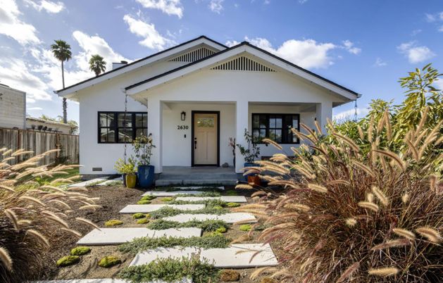 Exterior, Facade, American Craftsman