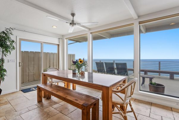 Dining room, Interior, Recessed Lighting, Water