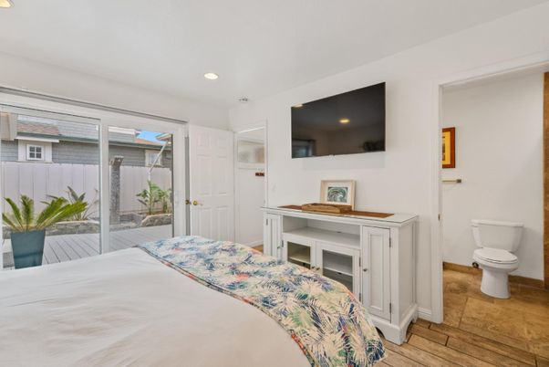 Bathroom, Bedroom, Interior, Recessed Lighting