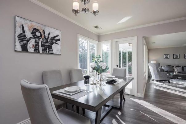 Chandelier, Dining room, Interior, Living room, Wood Texture Flooring