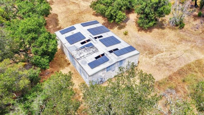 Exterior, Drone