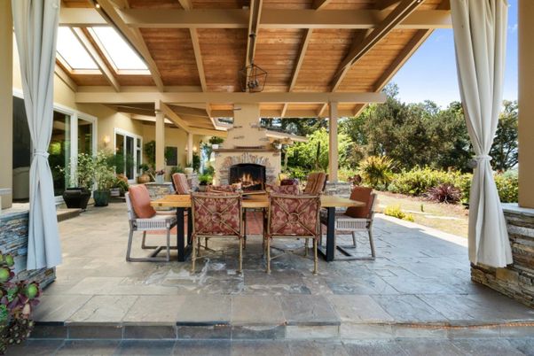 Exterior, Fireplace