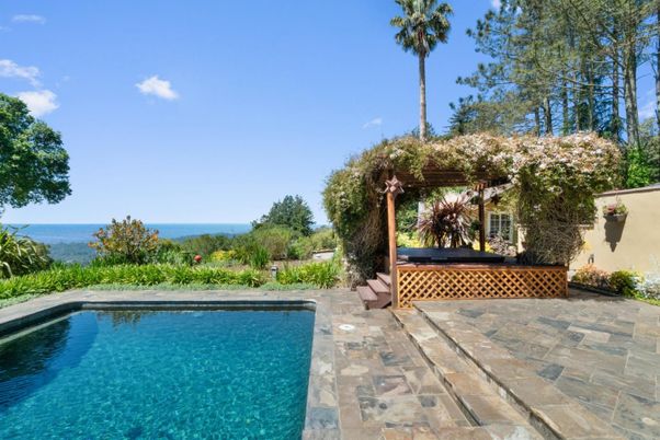 Exterior, Pool, Water