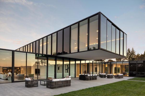 Backyard, Exterior, Facade, Modern