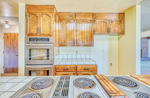 Interior, Kitchen, Tile Countertops