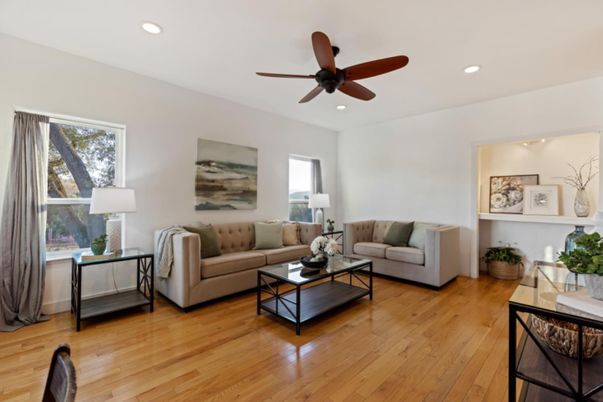 Interior, Living room, Recessed Lighting, Wood Texture Flooring