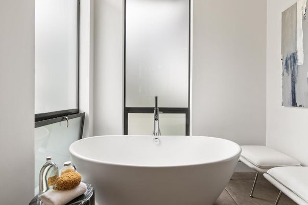 Bathroom, Free Standing Baths, Interior