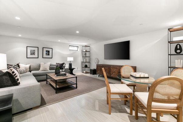 Dining room, Interior, Living room, Recessed Lighting