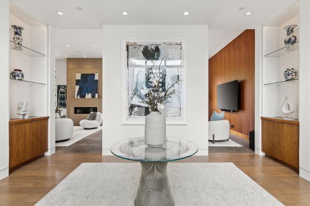 Interior, Living room, Recessed Lighting, Wood Texture Flooring