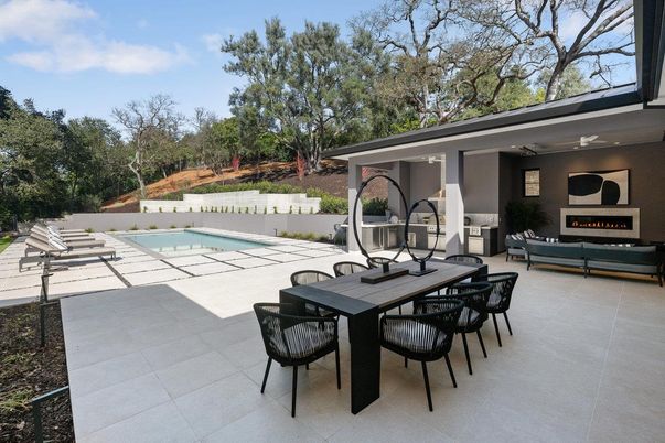 Exterior, Fireplace, Pool
