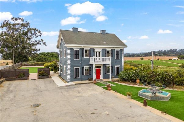 Backyard, Exterior, Facade, Georgian