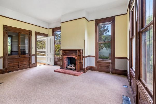 Empty room, Fireplace, Interior
