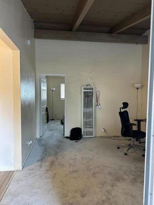 Empty room, Home Office, Interior, Wooden Beams, Wooden Ceilings