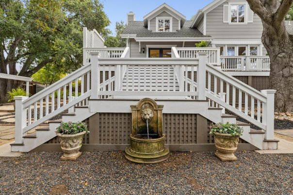 Exterior, Facade, Queen Anne Victorian
