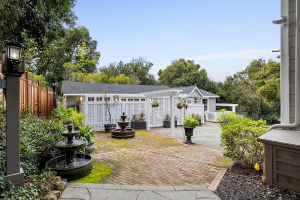 Backyard, Detached Garage, Exterior