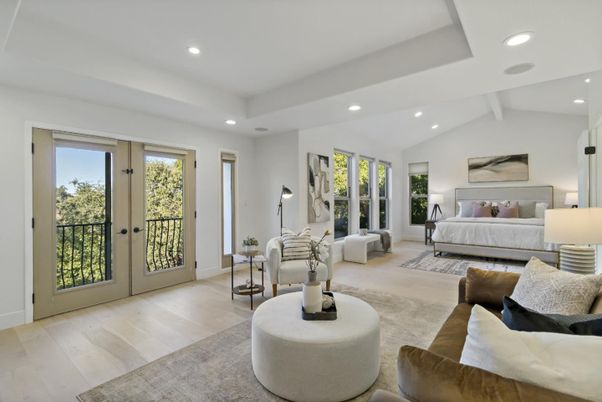 Bedroom, Interior, Living room, Recessed Lighting, Wood Texture Flooring