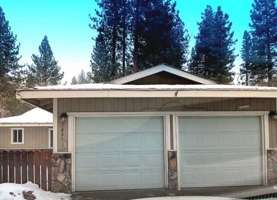 Detached Garage, Exterior