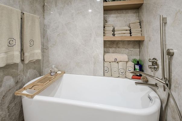 Bathroom, Free Standing Baths, Interior