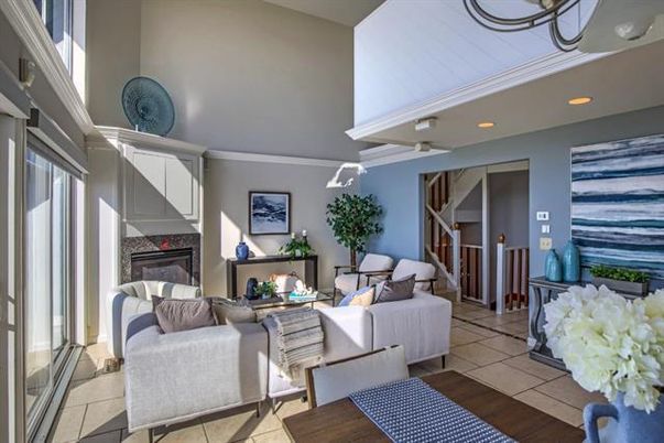 Fireplace, Interior, Living room, Pendant Lights, Recessed Lighting, Wood Texture Flooring