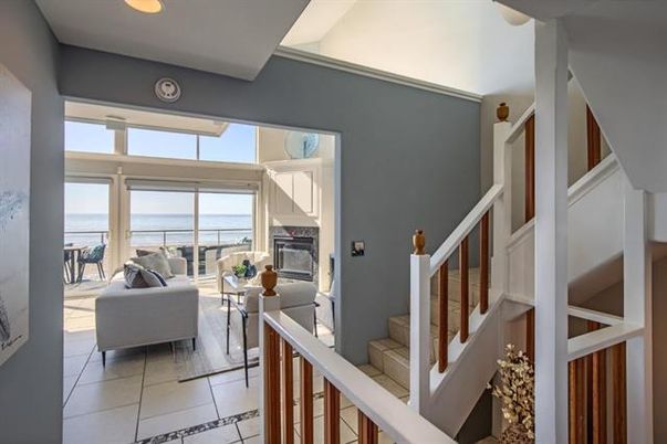 Fireplace, Interior, Living room, Recessed Lighting, Water