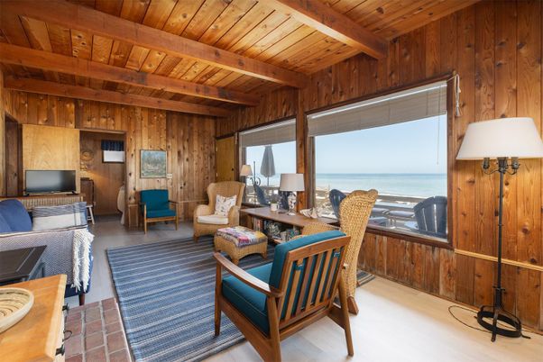Interior, Living room, Water, Wooden Beams, Wooden Ceilings, Wooden Walls
