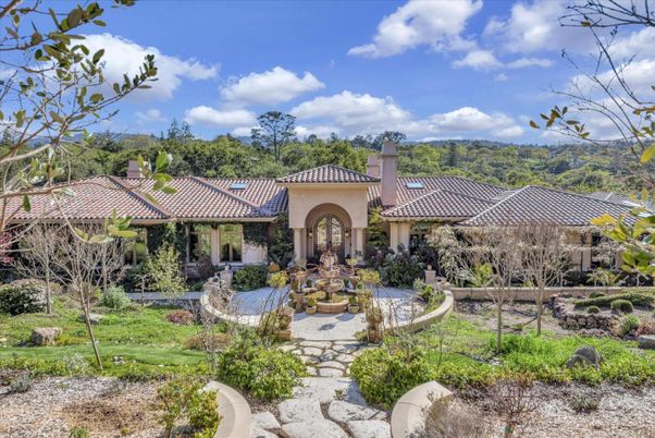 Backyard, Exterior, Facade, Mediterranean